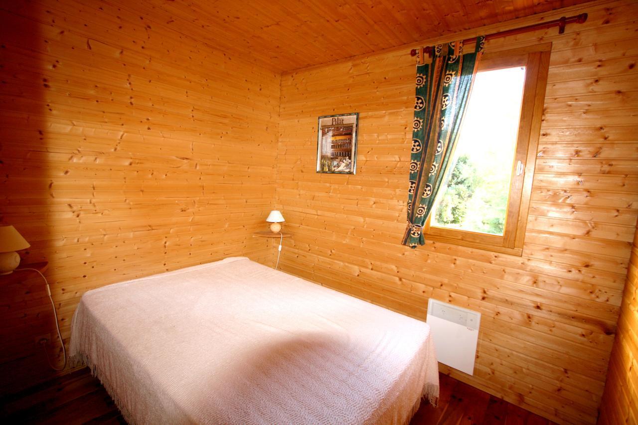 Les Chalets Du Domaine Des Soyeux Saint-Julien-Molin-Molette Bagian luar foto
