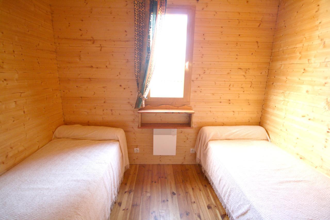 Les Chalets Du Domaine Des Soyeux Saint-Julien-Molin-Molette Bagian luar foto