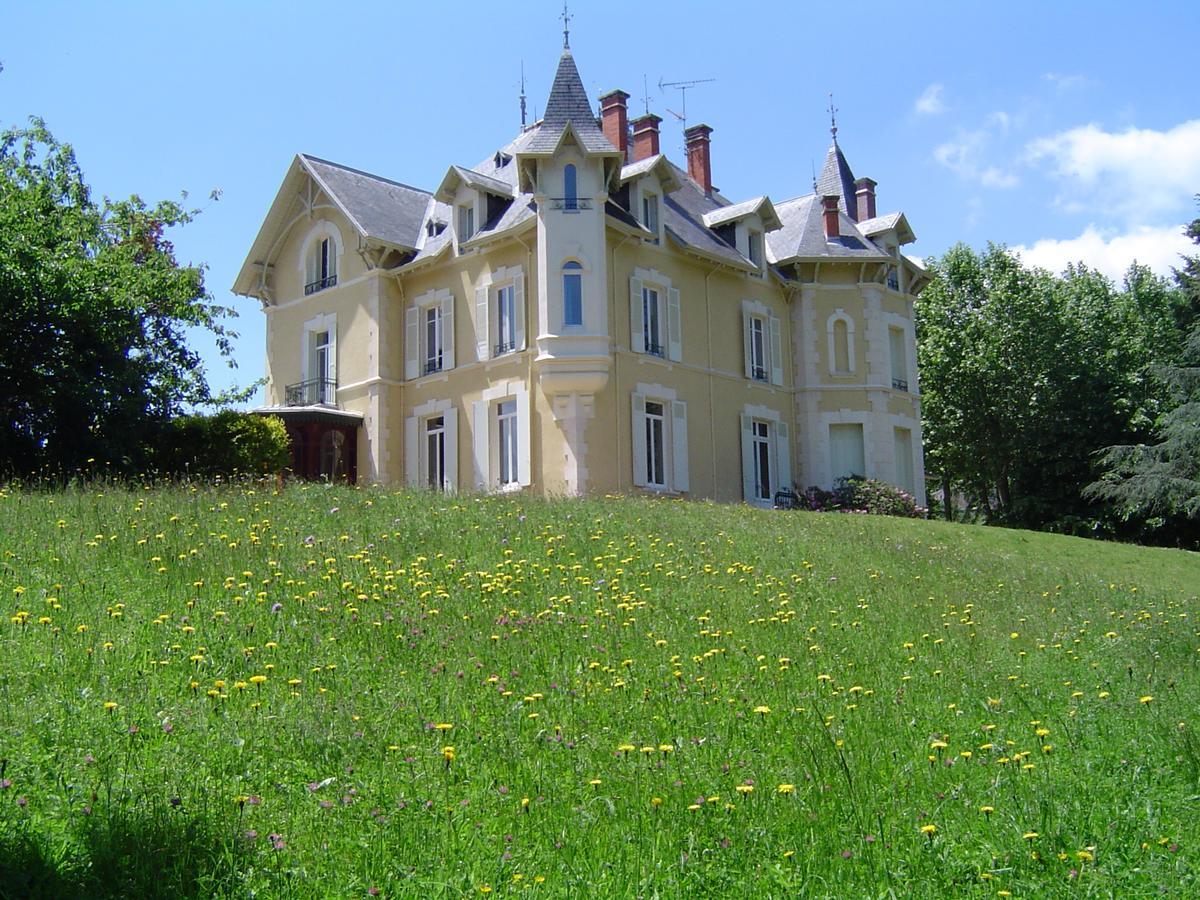 Les Chalets Du Domaine Des Soyeux Saint-Julien-Molin-Molette Bagian luar foto